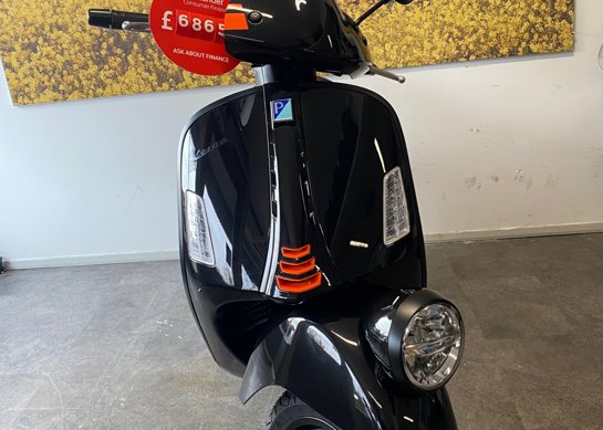 Vespa GTV 300 