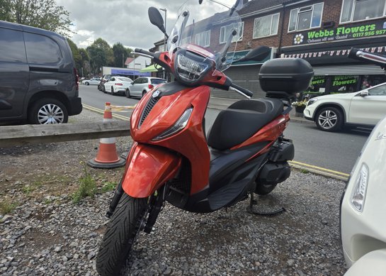 Piaggio Beverly S 400